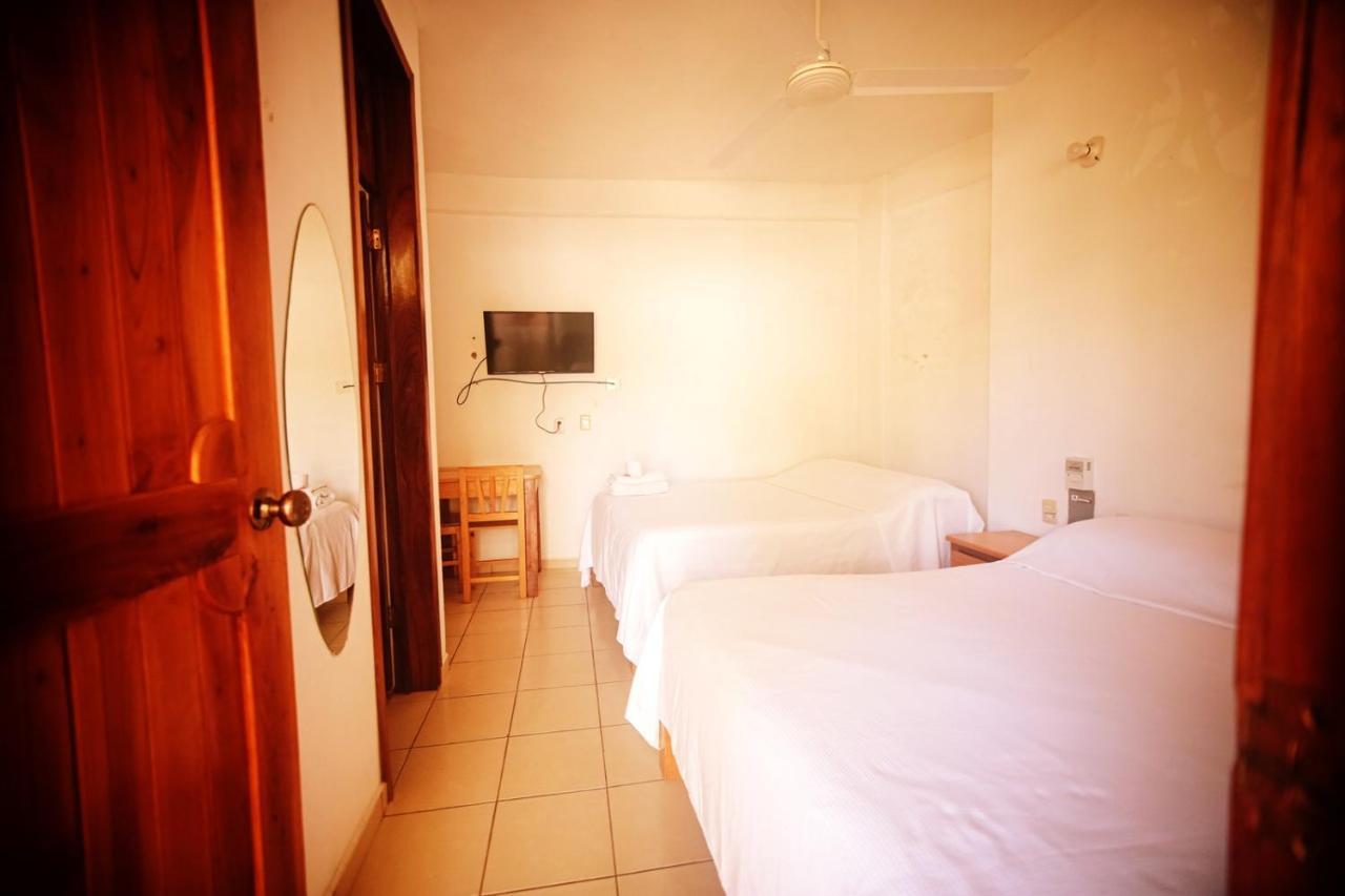 Hotel Yurimar Puerto Escondido  Buitenkant foto
